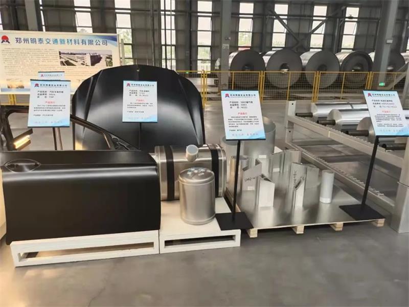 河南省委书记楼阳生、省长王凯莅临华亿网页版子公司明晟新材料参观调研