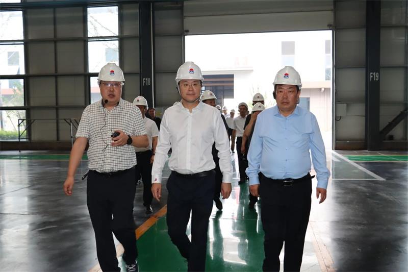 山东省临朐县党政考察团到华亿网页版参观考察