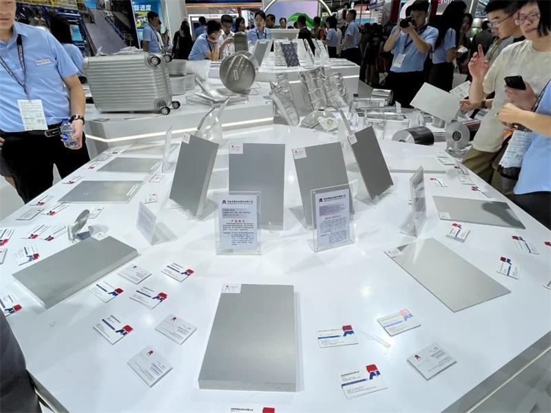 华亿网页版亮相中国国际铝工业展览会